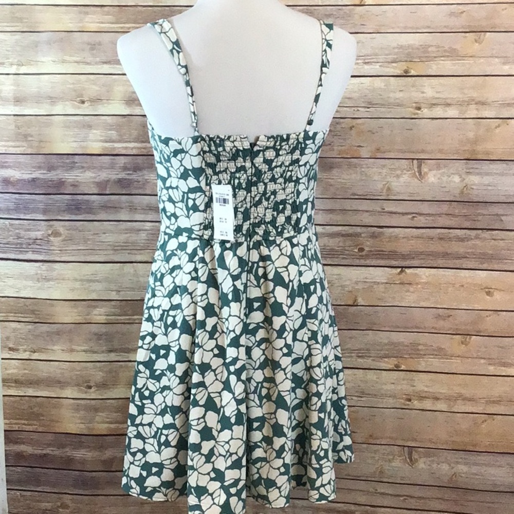 Abercrombie and Fitch Green and White Floral Dress - Picture 3 of 6